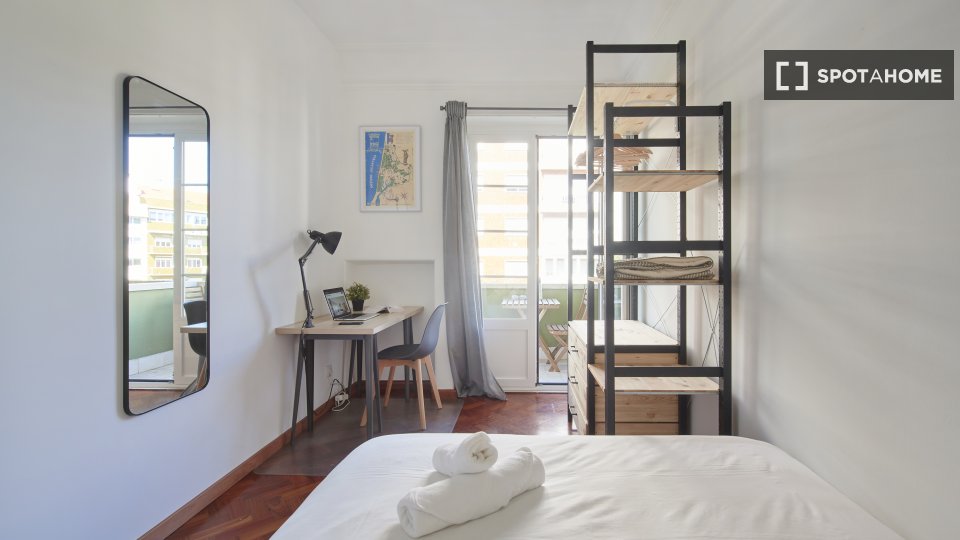 Double room Lisbon, 7 beds, 200m² — photo 14