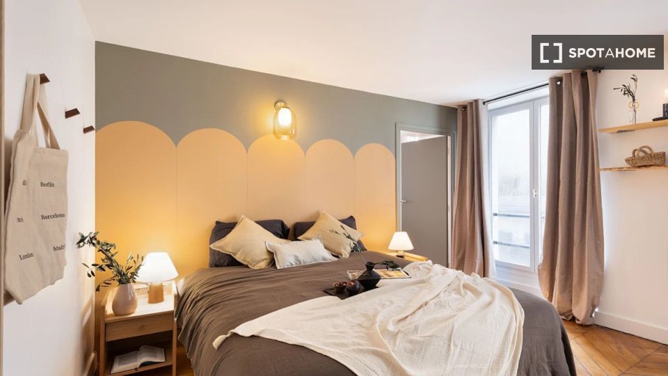 Apartment Paris, 2 beds — photo 2