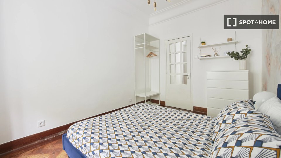Double room Lisbon, 7 beds — photo 13