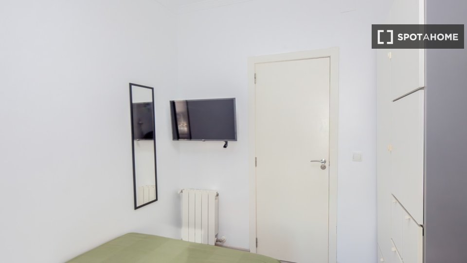 Double room Valencia, 5 beds — photo 19