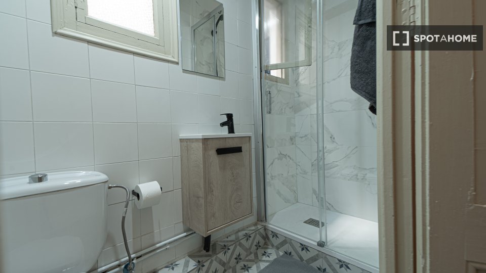 Double room Barcelona, 7 beds, 160m² — photo 5
