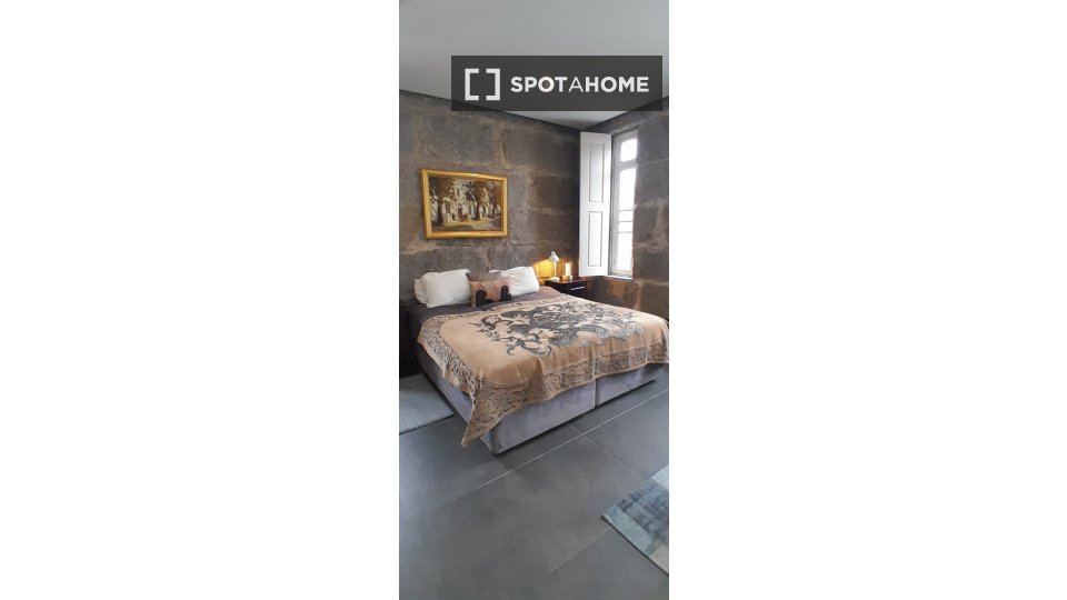 Double room Porto, 3 beds, 300m² — photo 19