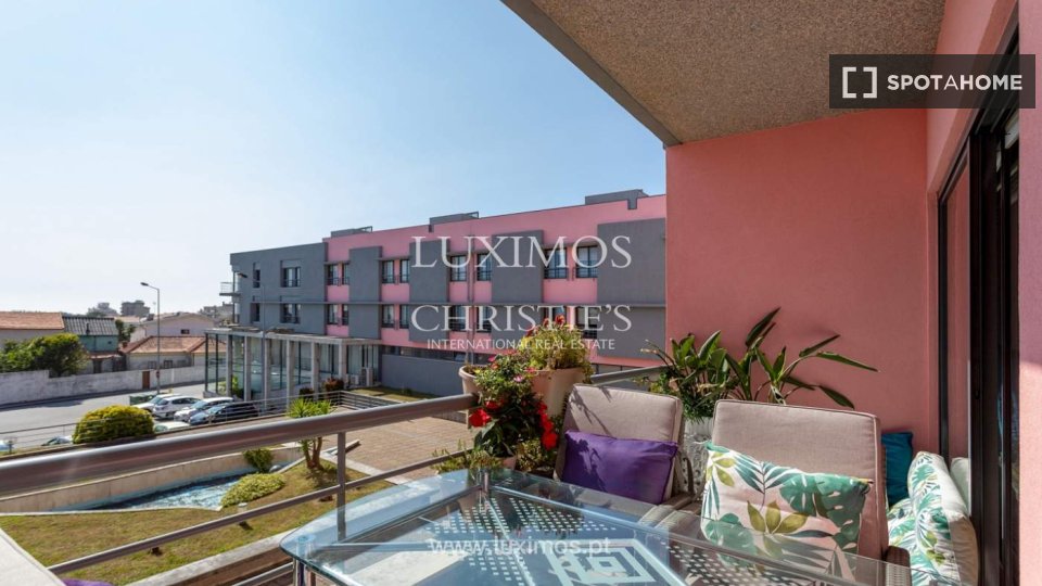 Apartment Porto, 3 beds, 150m² — photo 2