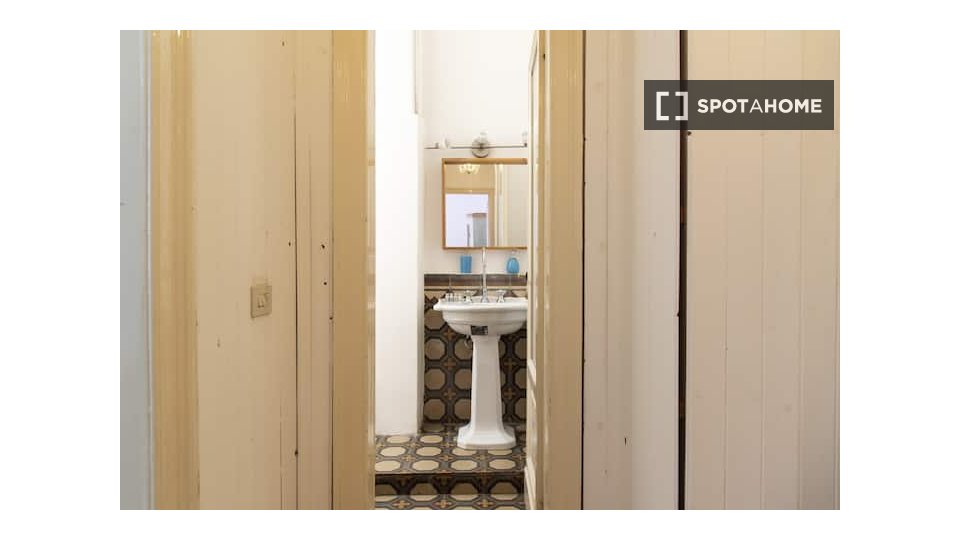 Apartment Milan, 1 bed, 49m² — photo 18