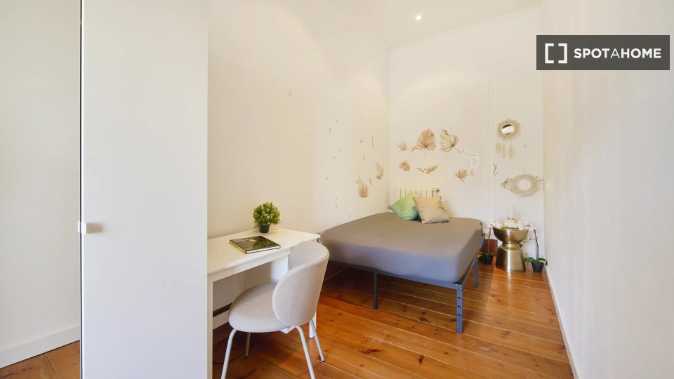Double room Lisbon, 7 beds — photo 2