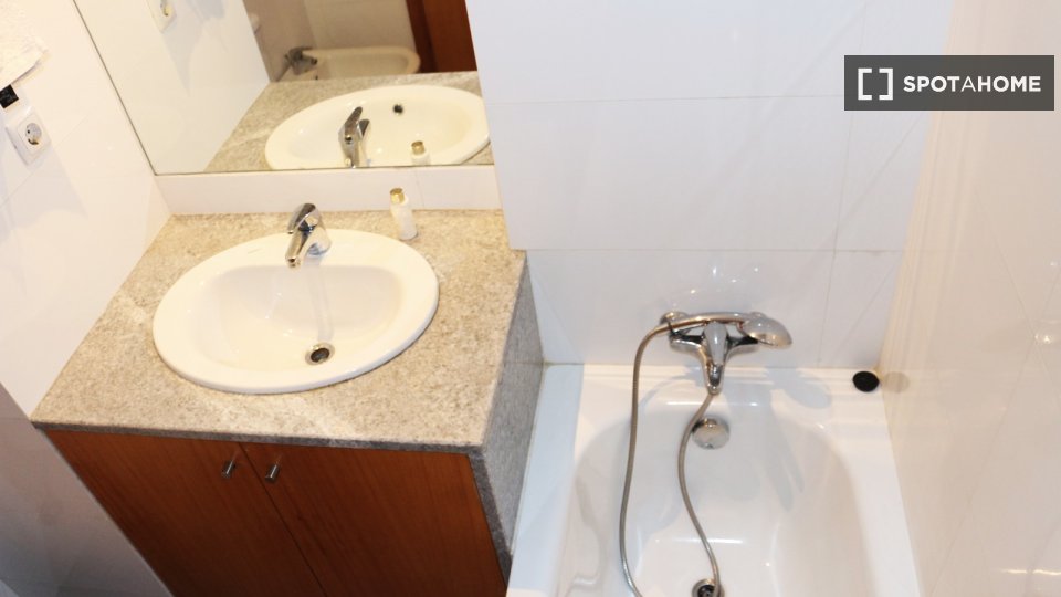 Apartment Porto, 2 beds, 135m² — photo 16
