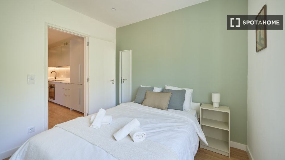 Double room Lisbon, 4 beds — photo 4