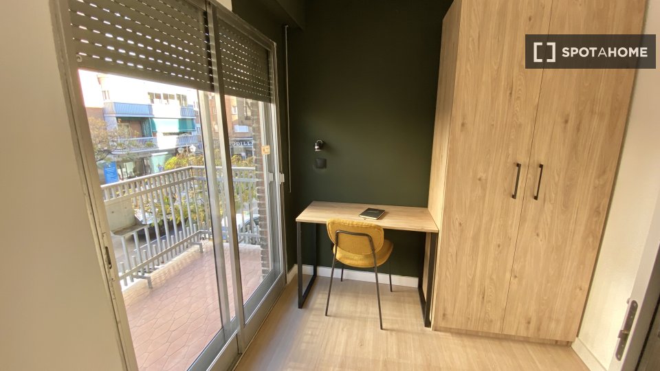 Double room Madrid, 12 beds — photo 24