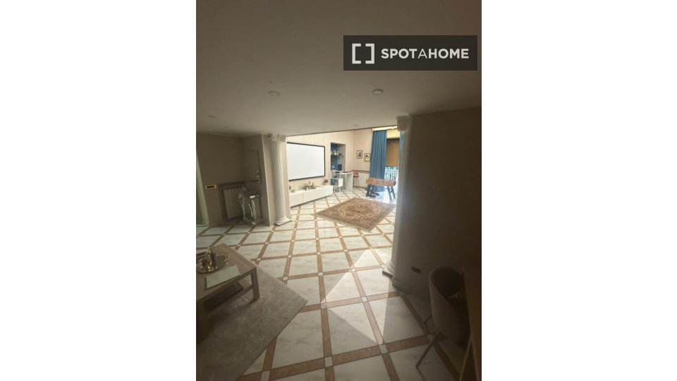 Apartment Naples, 5 beds — photo 16
