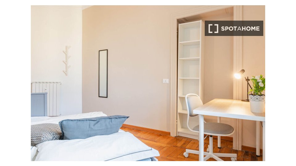 Double room Milan, 5 beds — photo 15