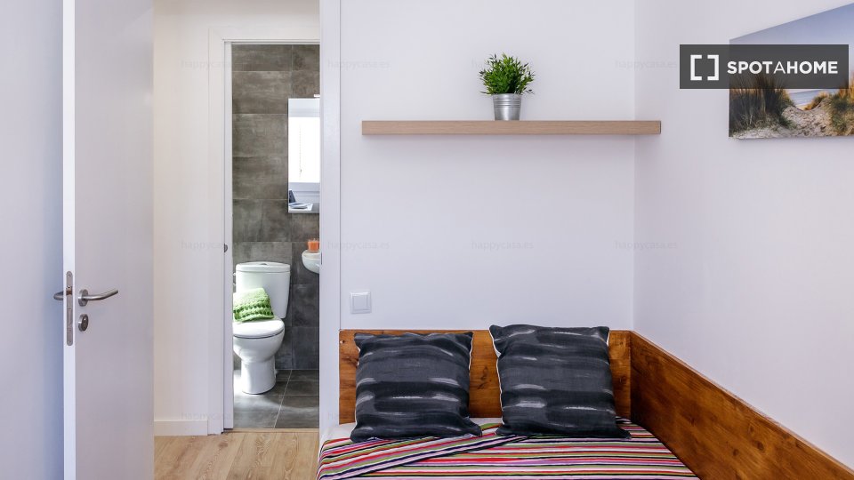 Double room Barcelona, 10 beds — photo 22