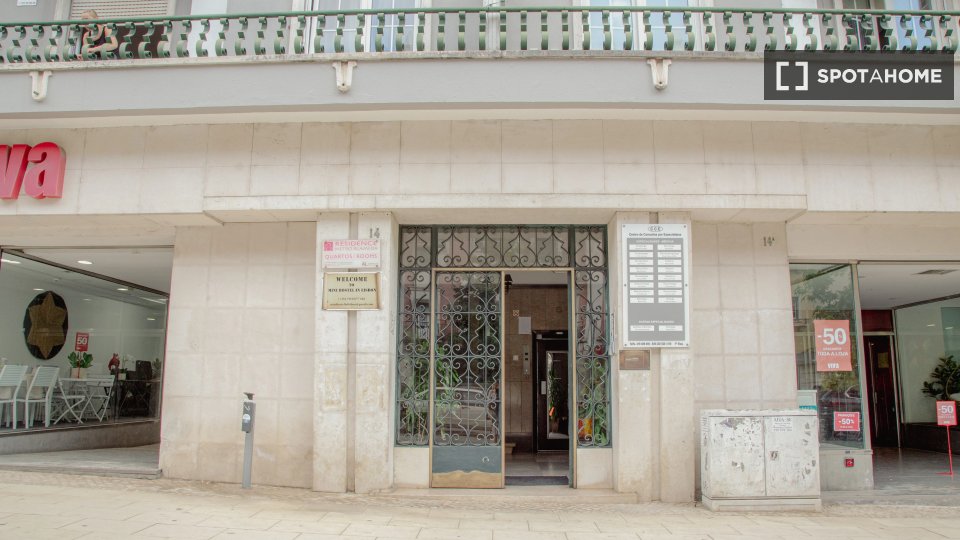 Double room Lisbon, 7 beds — photo 16