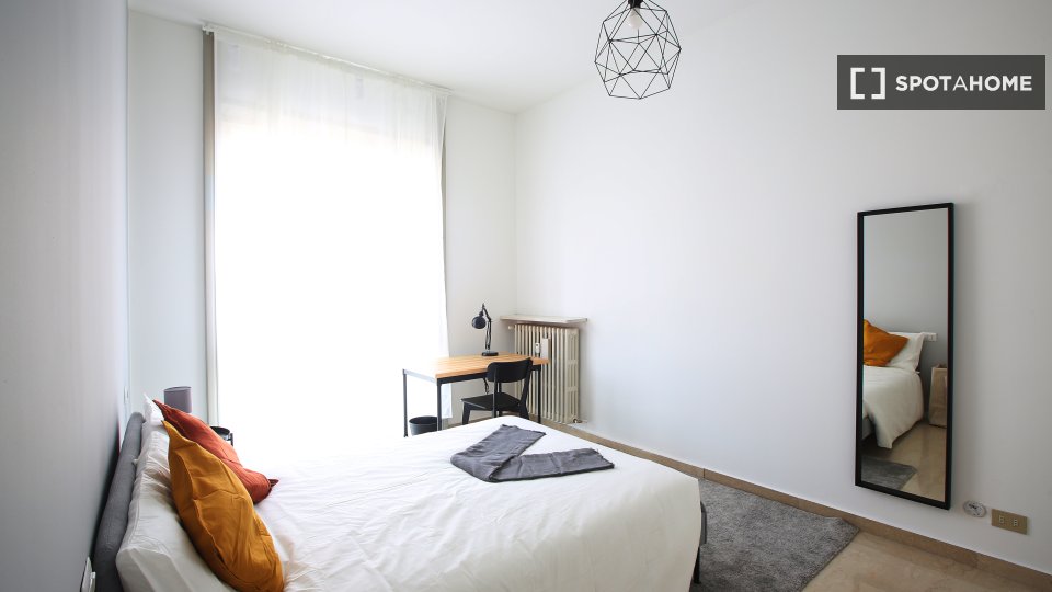 Double room Milan, 7 beds, 180m² — photo 1