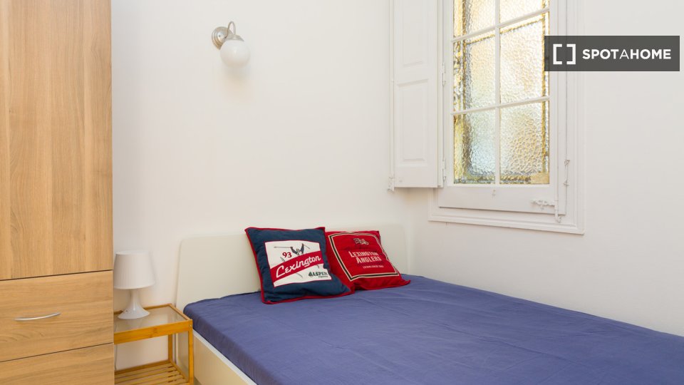 Double room Barcelona, 8 beds, 175m² — photo 10