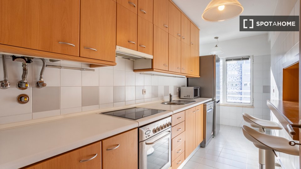 Apartment Lisbon, 1 bed, 53m² — photo 5