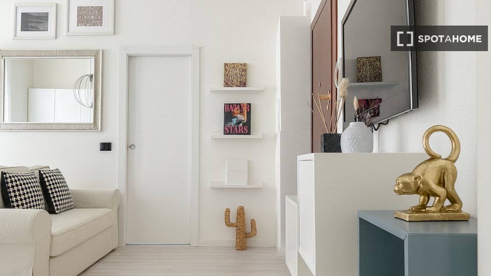 Apartment Milan, 1 bed — photo 12
