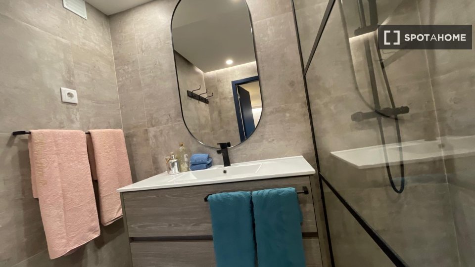 Double room Porto, 5 beds — photo 31
