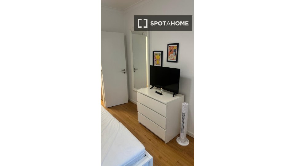 Apartment Lisbon, 1 bed — photo 8
