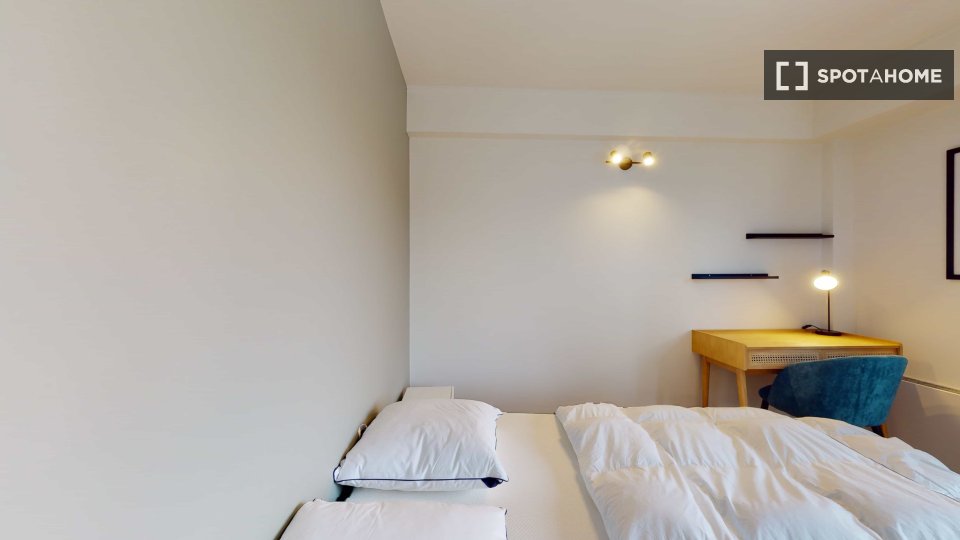 Double room Paris, 15 beds — photo 9