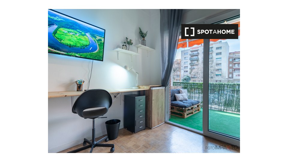 Double room Madrid, 6 beds, 207m² — photo 1