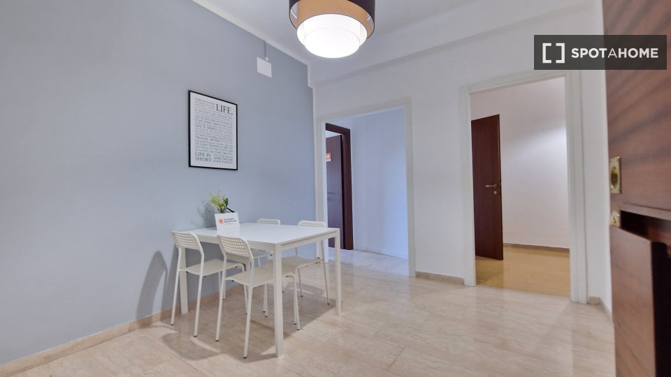Double room Rome, 5 beds — photo 52