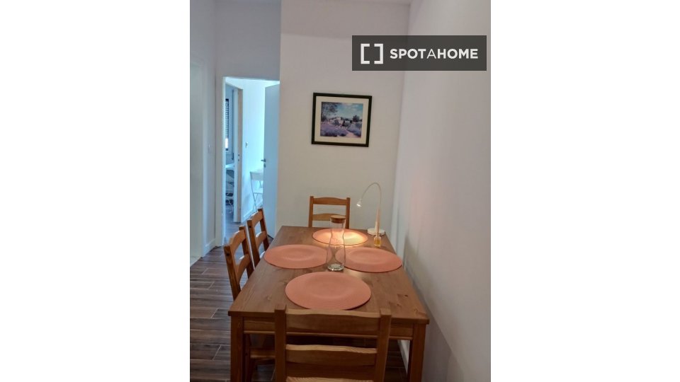 Double room Porto, 5 beds, 170m² — photo 1