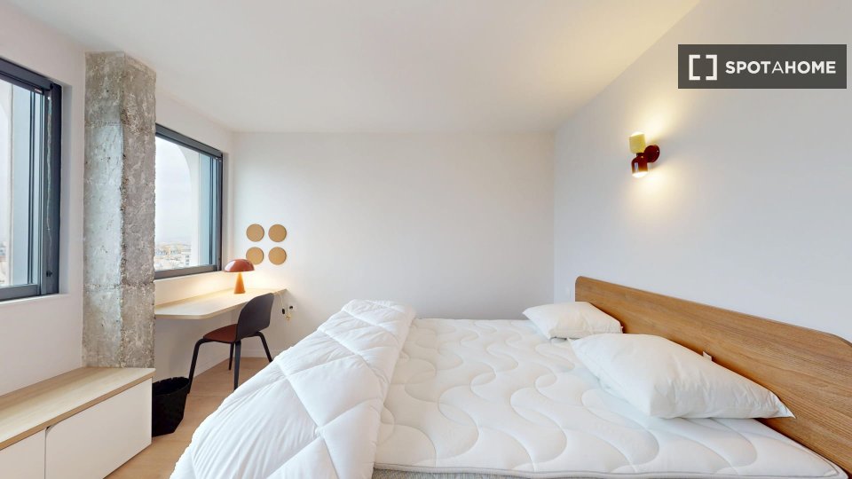 Double room Paris, 12 beds — photo 11