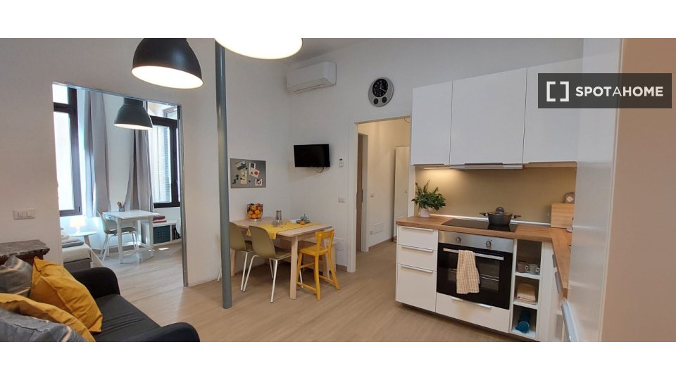 Apartment Milan, 1 bed — photo 1