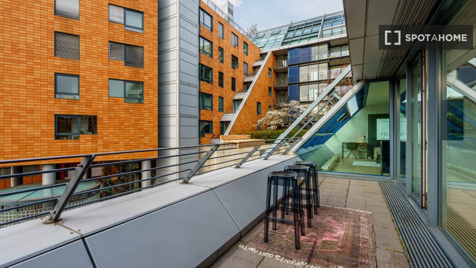 Double room Berlin, 4 beds, 123m² — photo 8