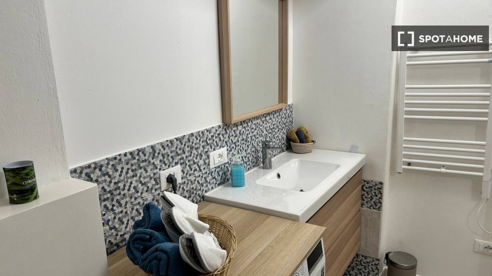 Apartment Milan, 2 beds, 75m² — photo 15