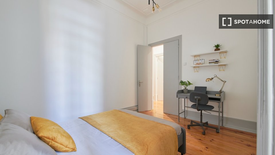 Double room Lisbon, 7 beds — photo 10