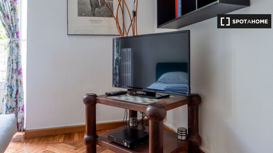Apartment Milan, 1 bed, 80m² — photo 14