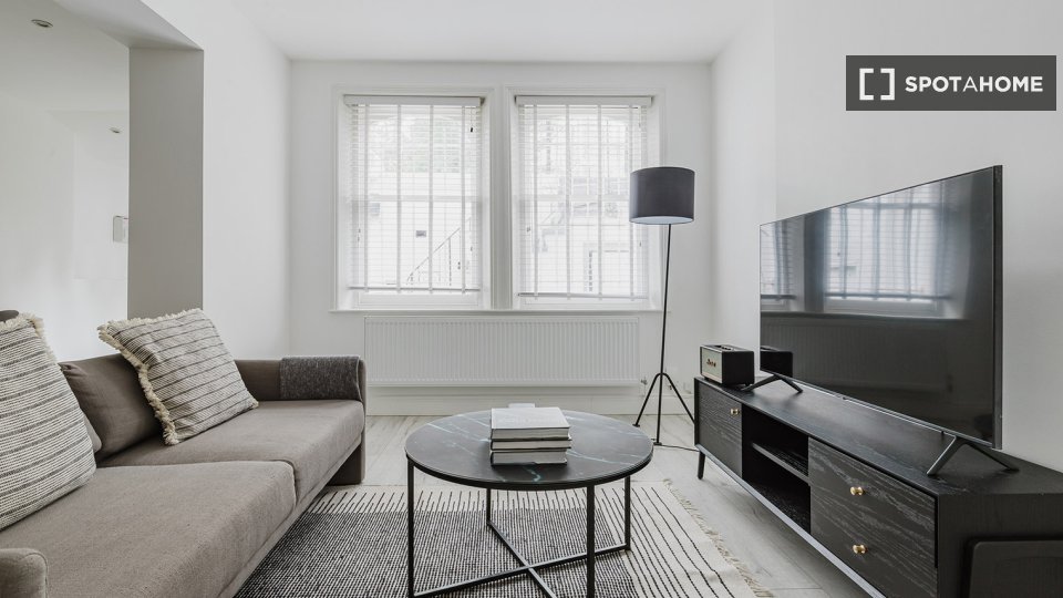 Apartment London, 1 bed, 52m² — photo 14