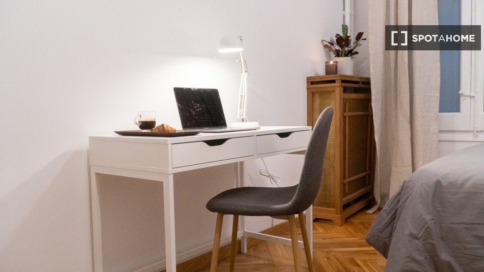 Double room Barcelona, 6 beds — photo 17