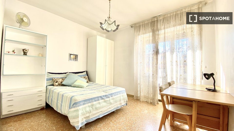 Double room Rome, 3 beds, 130m² — photo 2