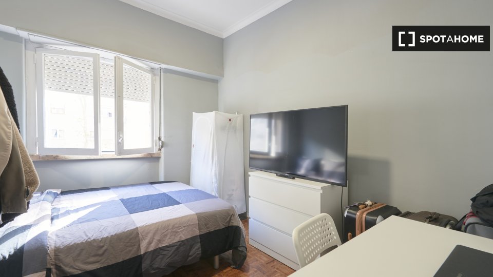 Double room Lisbon, 6 beds — photo 3