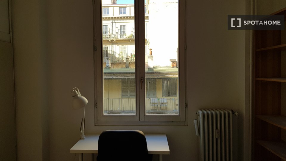 Double room Turin, 5 beds, 122m² — photo 12