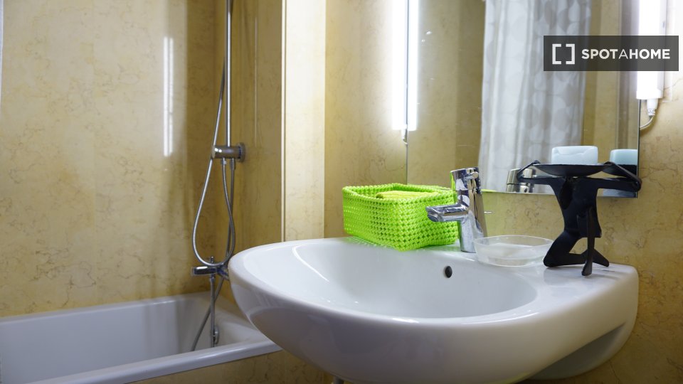 Double room Porto, 2 beds — photo 12