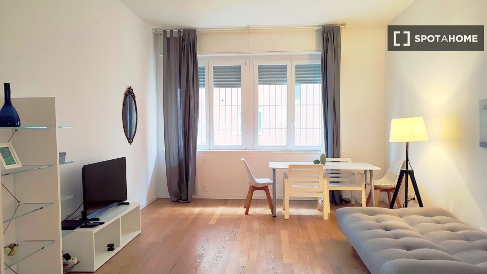Apartment Milan, 1 bed — photo 1
