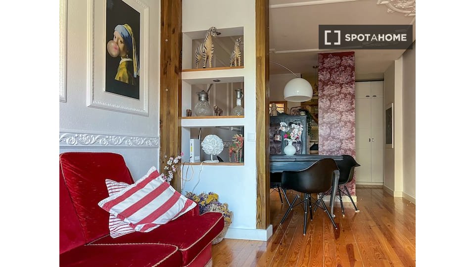 Apartment Lisbon, 2 beds, 75m² — photo 14