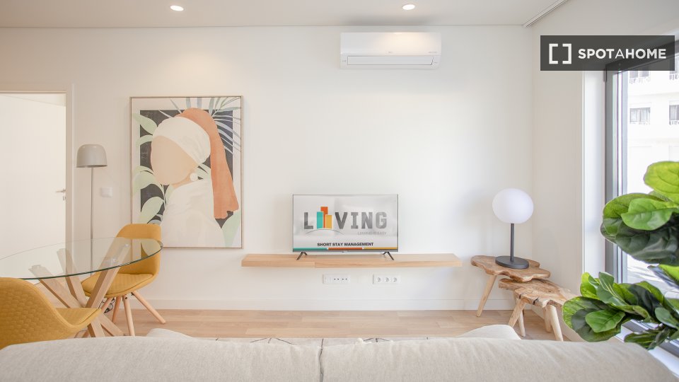 Apartment Porto, 1 bed, 46m² — photo 3