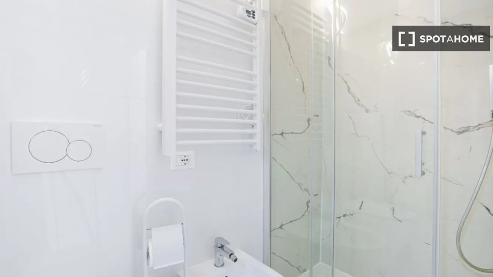 Apartment Milan, 1 bed — photo 9