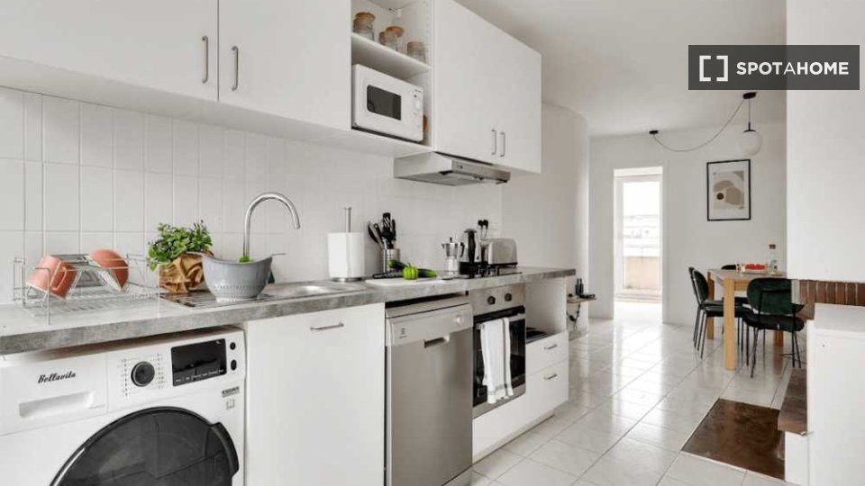 Double room Paris, 5 beds, 120m² — photo 6