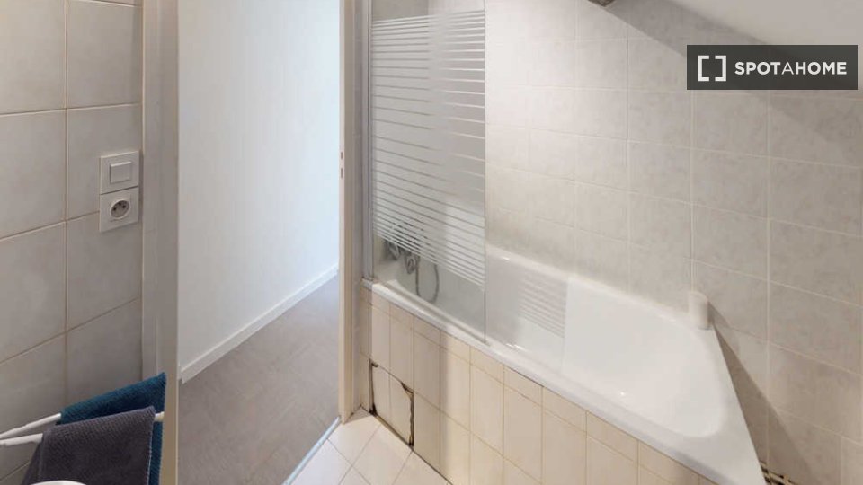 Double room Lyon, 4 beds, 90m² — photo 5