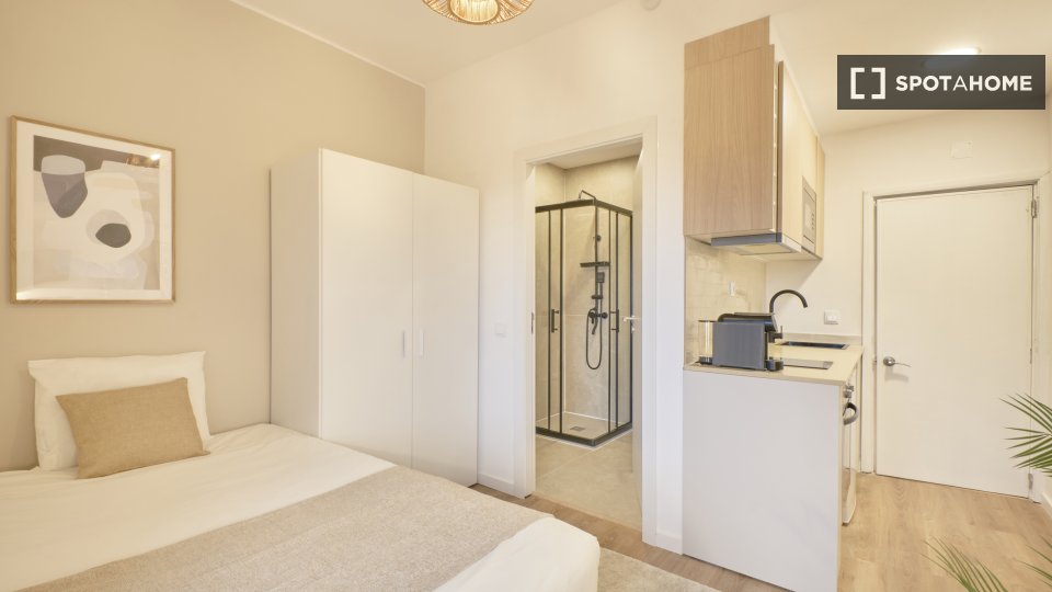 Double room Lisbon, 9 beds — photo 4