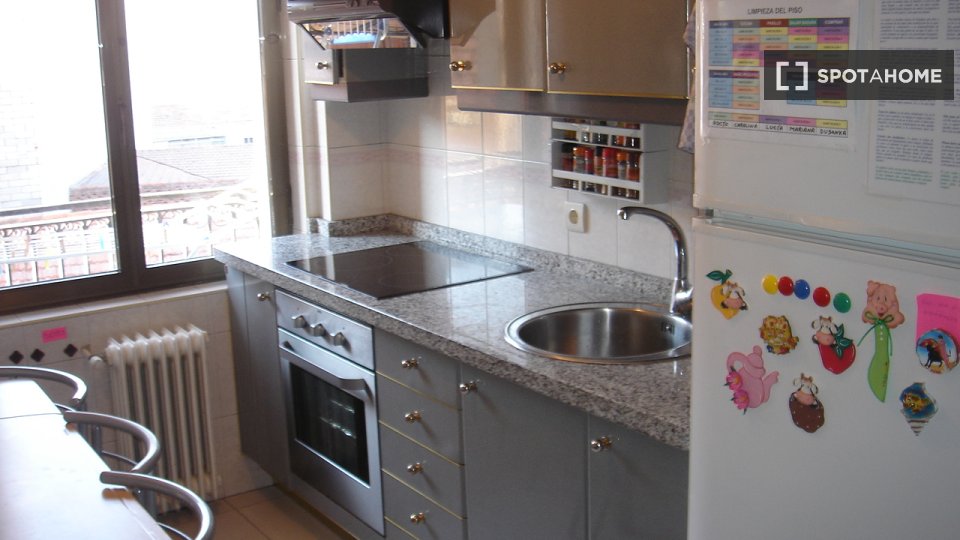 Double room Salamanca, 5 beds — photo 27