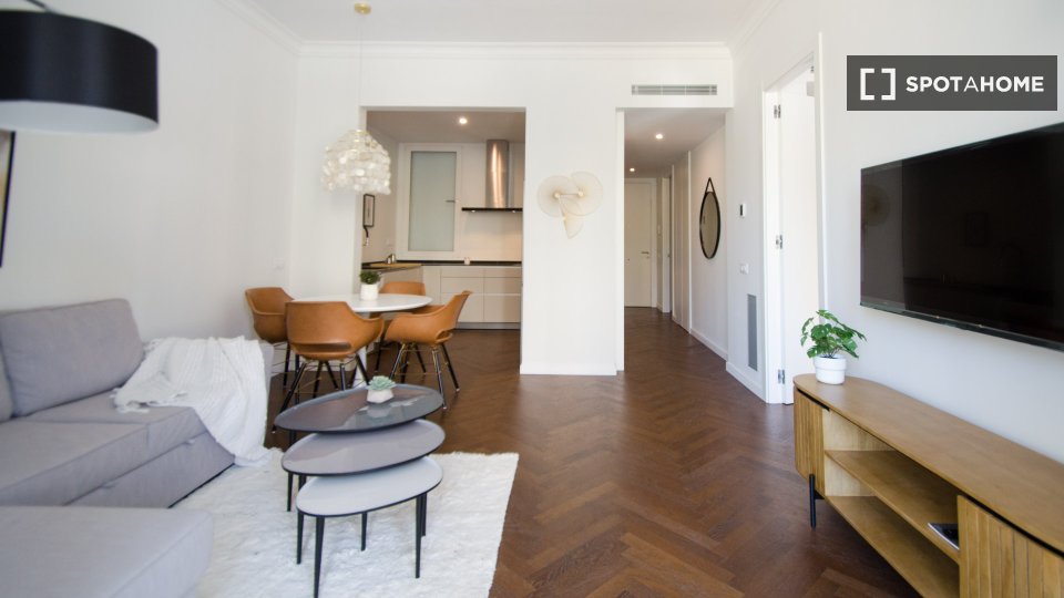 Apartment Barcelona, 2 beds, 80m² — photo 11