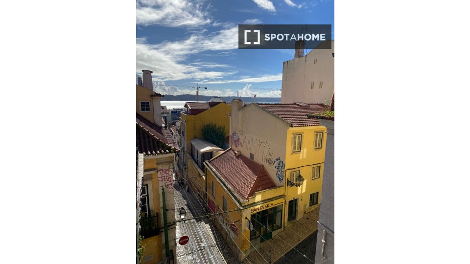 Apartment mono Lisbon, 40m² — photo 11