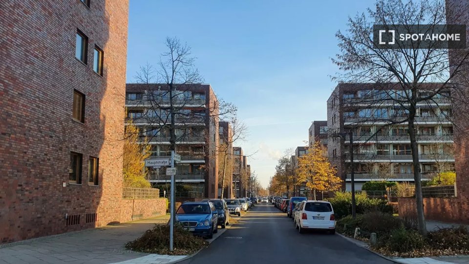 Apartment Berlin, 1 bed, 73m² — photo 2