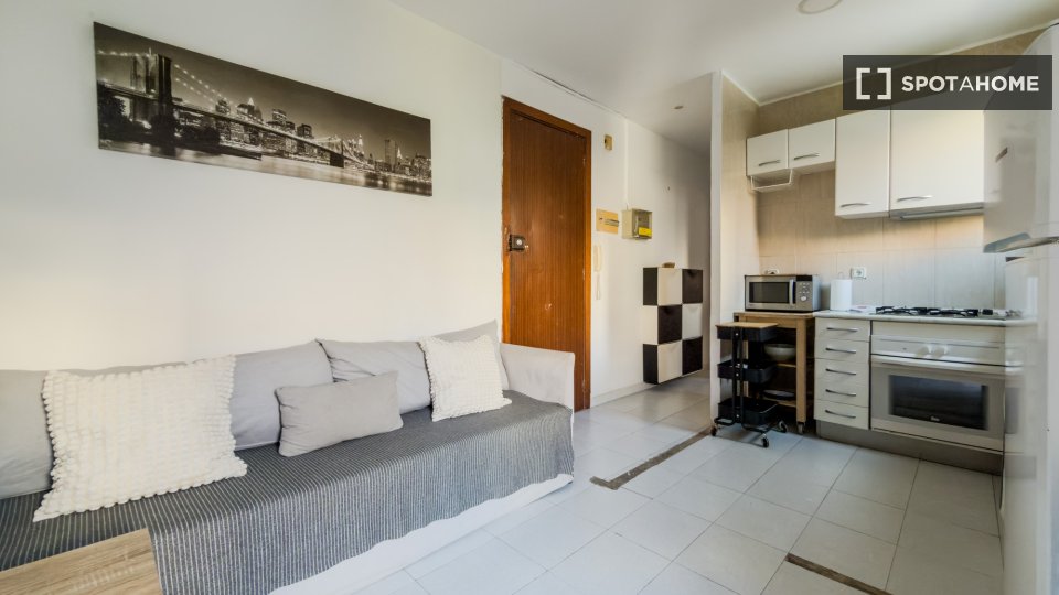 Apartment Barcelona, 2 beds, 55m² — photo 11